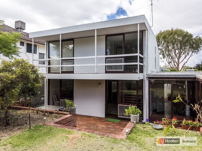 102 Circe Circle, Dalkeith WA 6009