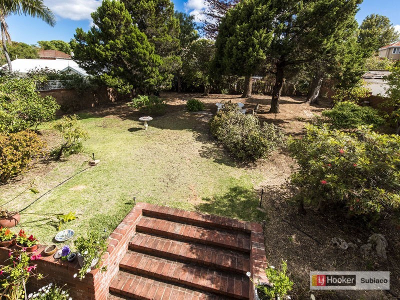 102 Circe Circle, Dalkeith WA 6009