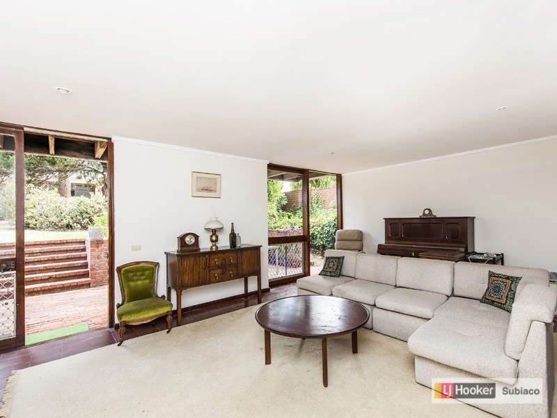 102 Circe Circle, Dalkeith WA 6009