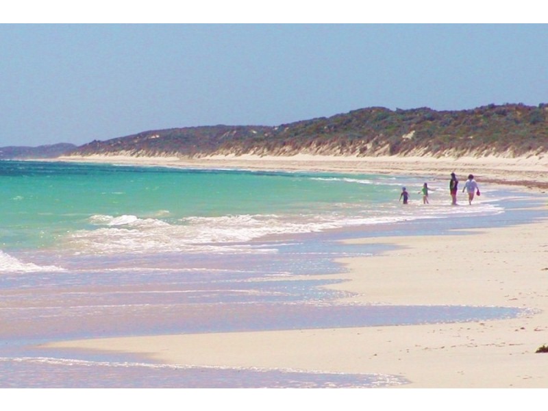 17 Jones Promenade, Seabird WA 6042