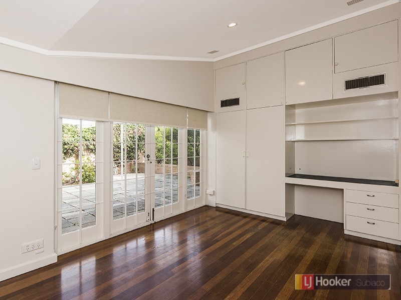 9 Richardson Avenue, Claremont WA 6010