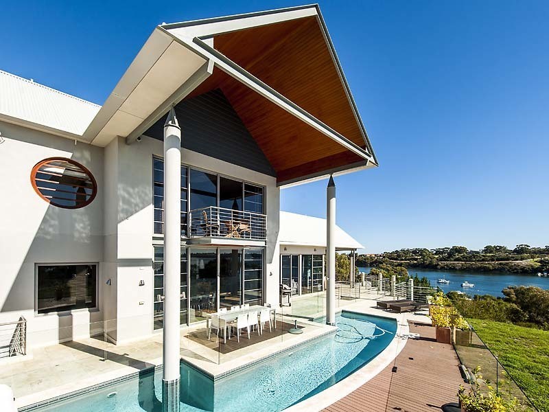 127 Point Walter Road, Bicton WA 6157