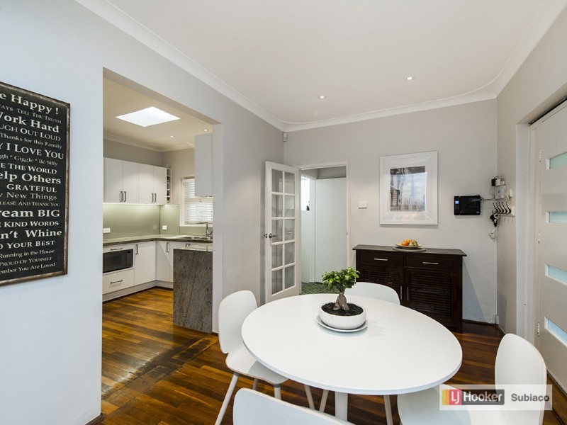 6a Purdom Road, Wembley Downs WA 6019