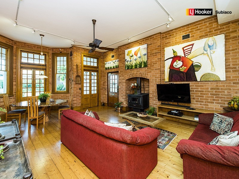 3 Crewe Street, Bicton WA 6157