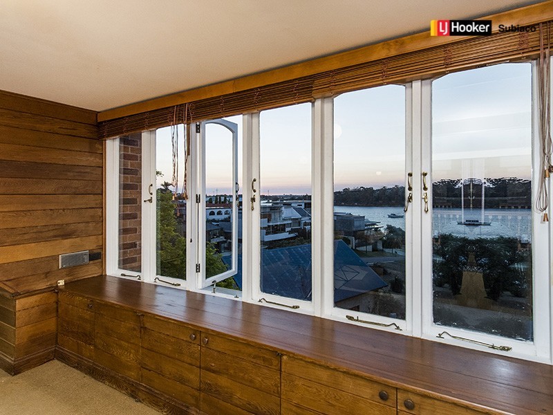 3 Crewe Street, Bicton WA 6157