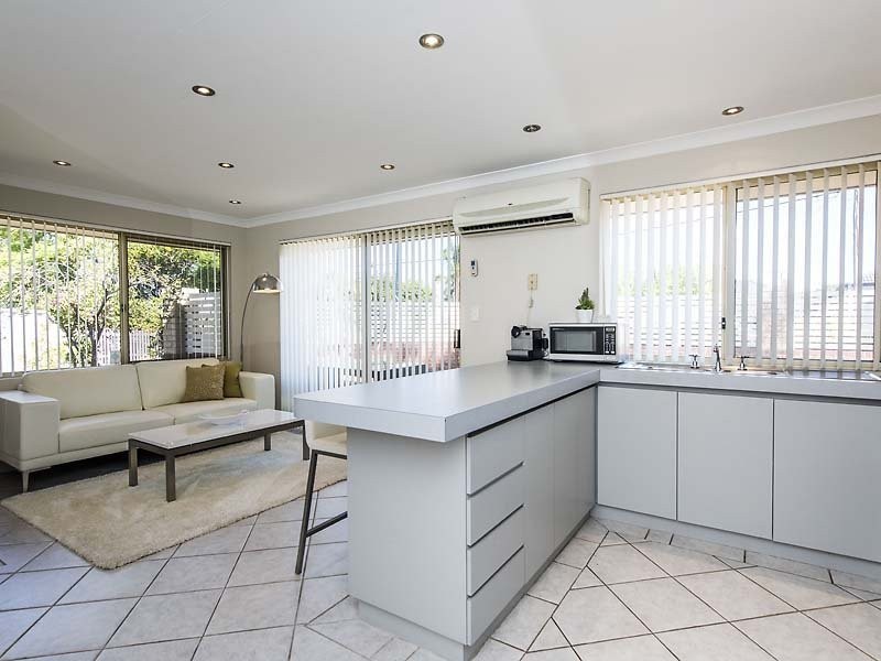 1/20 Birdwood Street, Innaloo WA 6018