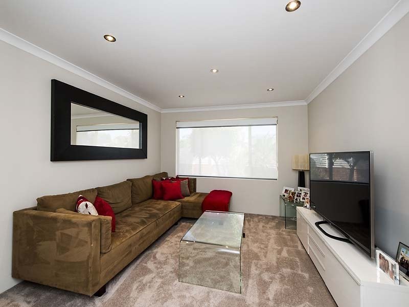 1/20 Birdwood Street, Innaloo WA 6018