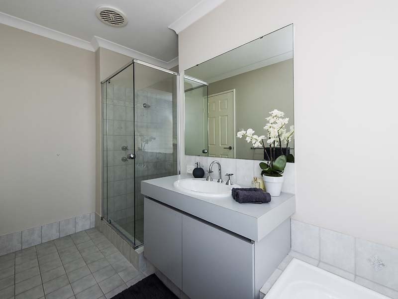 1/20 Birdwood Street, Innaloo WA 6018