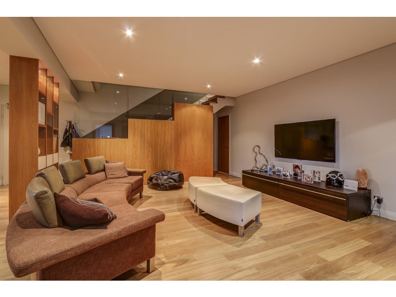 Level 6/7/30/134 Mounts Bay Road, Perth WA 6000