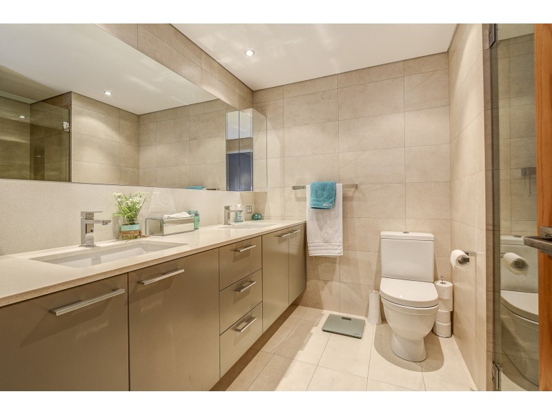 Level 6/7/30/134 Mounts Bay Road, Perth WA 6000