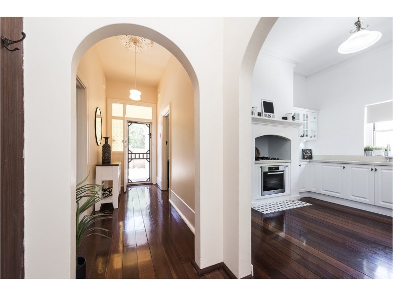 13 Rosebery Street, Bayswater WA 6053