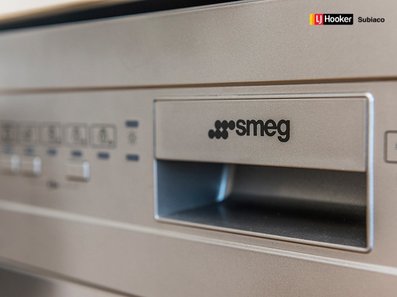 701/2 Rutland Avenue, Lathlain WA 6100