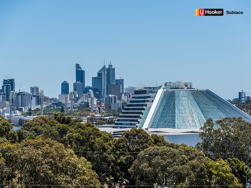 701/2 Rutland Avenue, Lathlain WA 6100