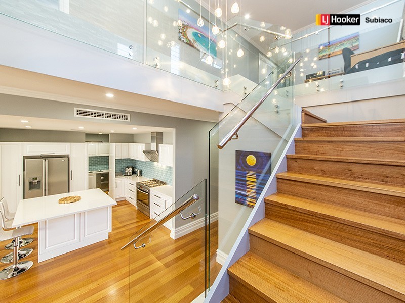 42 Wanstead Street, North Coogee WA 6163