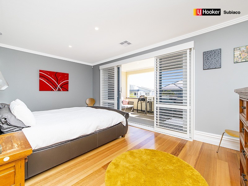 42 Wanstead Street, North Coogee WA 6163