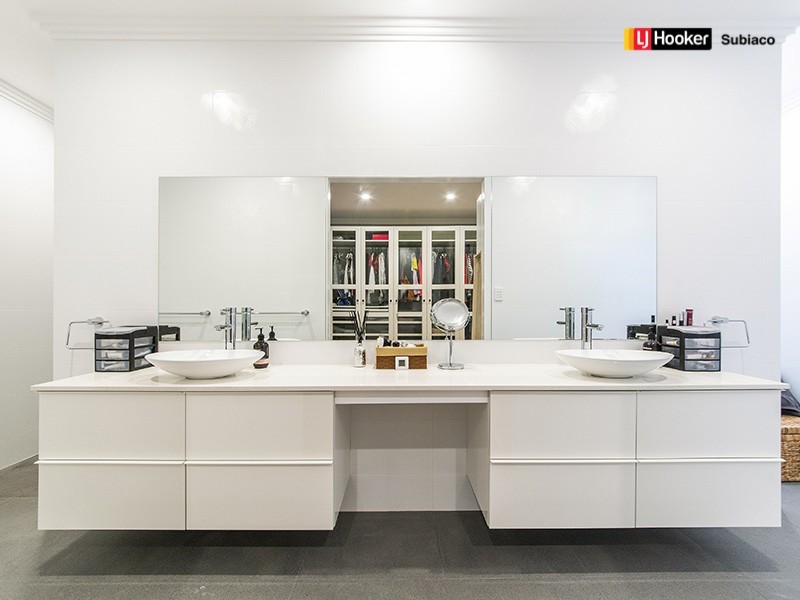 42 Wanstead Street, North Coogee WA 6163