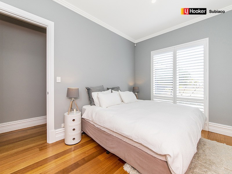 42 Wanstead Street, North Coogee WA 6163