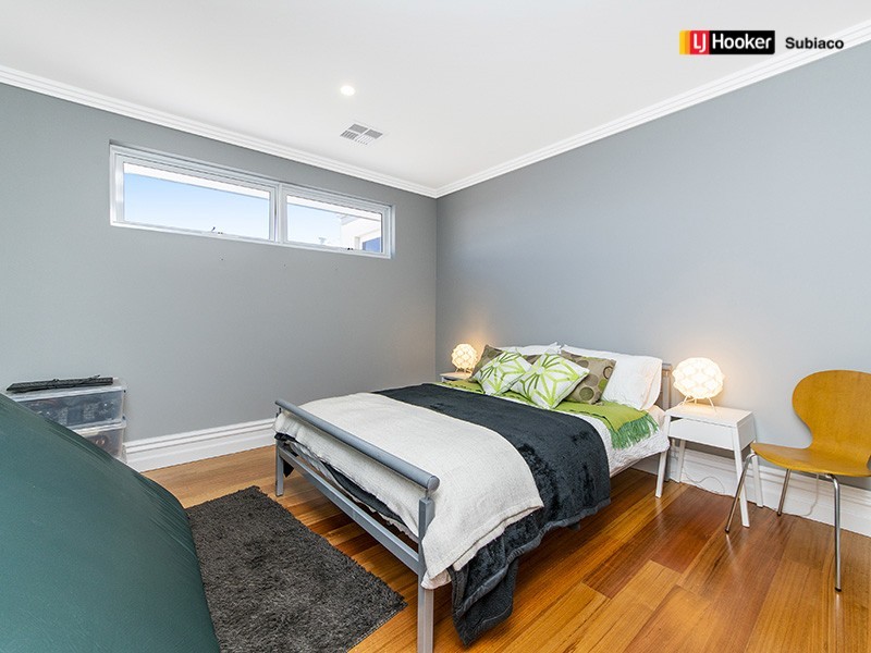 42 Wanstead Street, North Coogee WA 6163