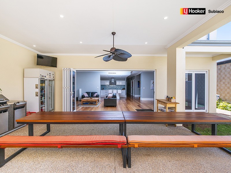 42 Wanstead Street, North Coogee WA 6163