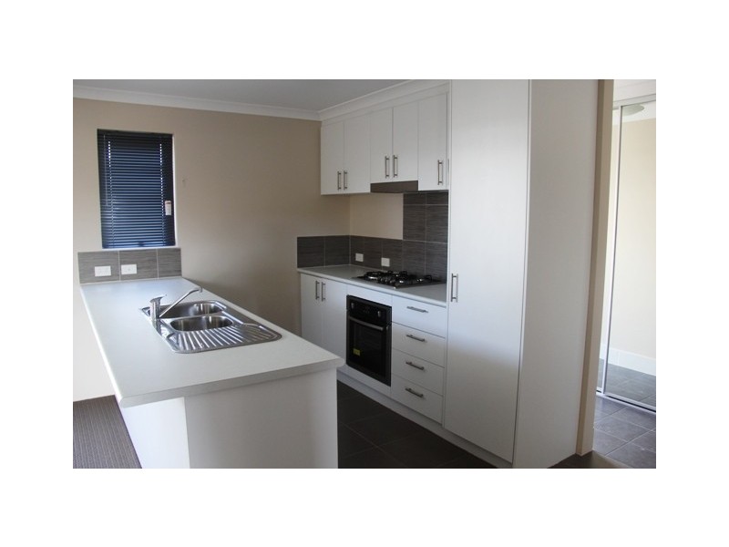 15 Stirling Grove, Mandurah WA 6210