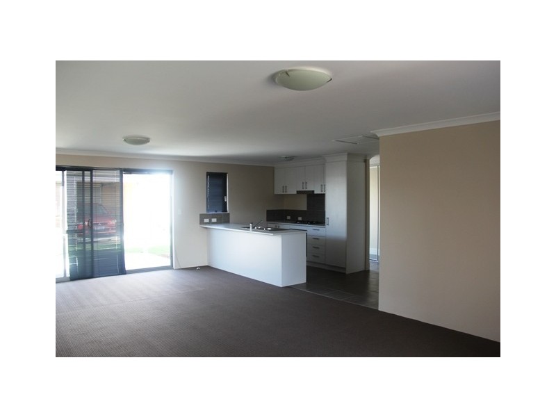 15 Stirling Grove, Mandurah WA 6210