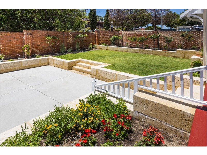 13 Rosebery Street, Bayswater WA 6053