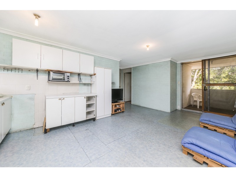 28/1 Herdsman Parade, Wembley WA 6014