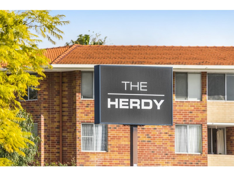 28/1 Herdsman Parade, Wembley WA 6014