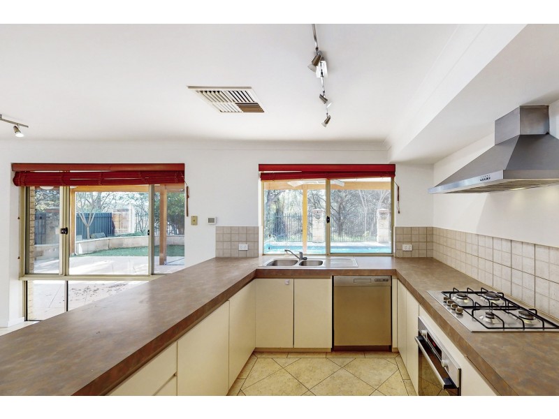 6A Waterway Crescent, Ascot WA 6104