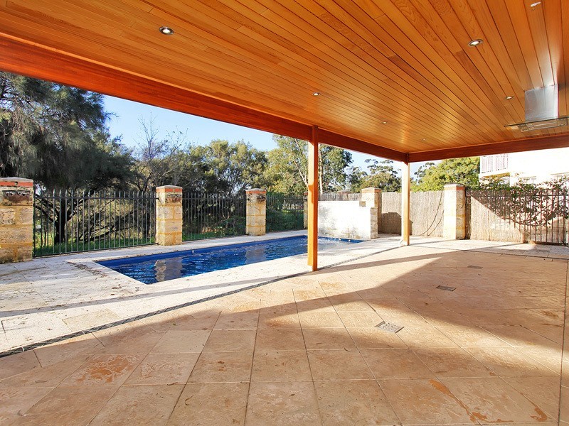 6A Waterway Crescent, Ascot WA 6104