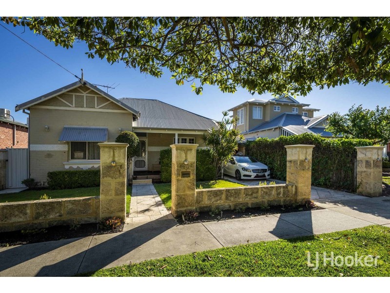 105 Tenth Avenue, Inglewood WA 6052