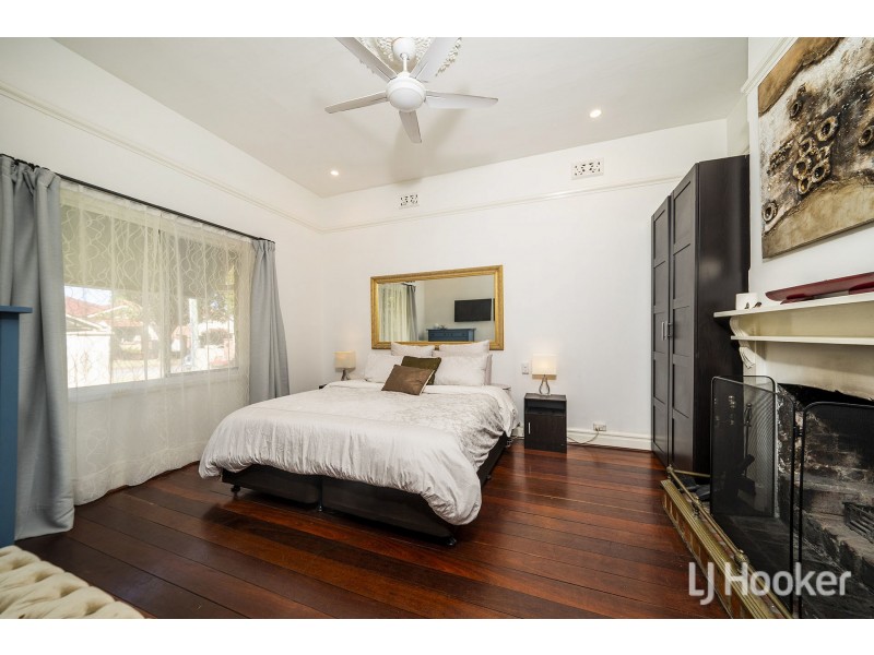 105 Tenth Avenue, Inglewood WA 6052