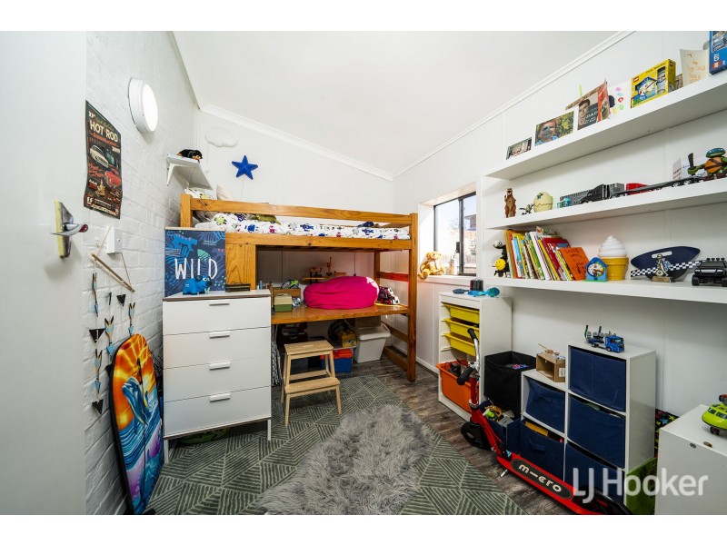 105 Tenth Avenue, Inglewood WA 6052