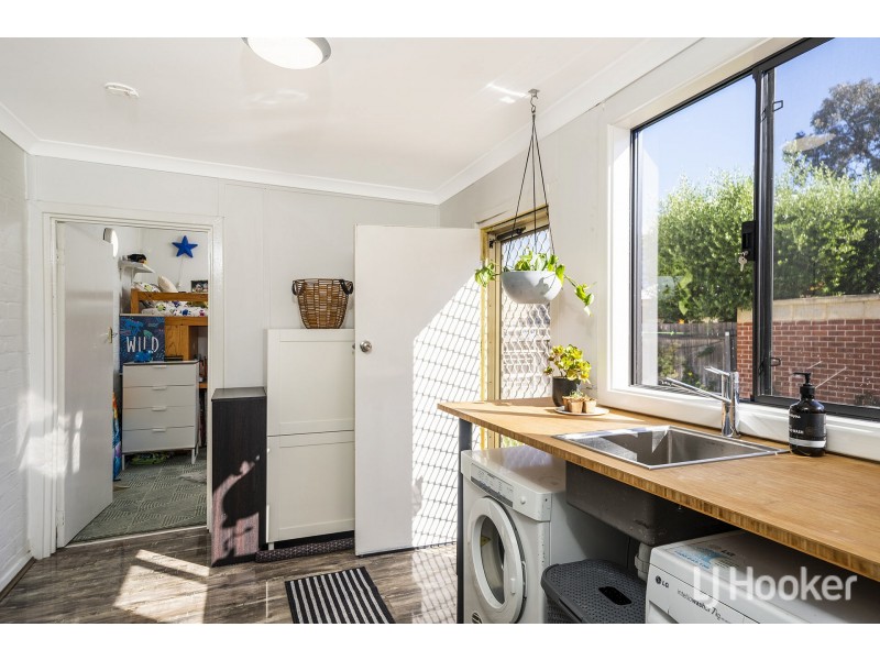 105 Tenth Avenue, Inglewood WA 6052