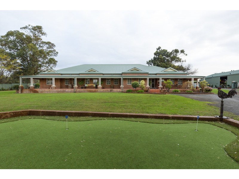 3 Braddock Road, Wellard WA 6170