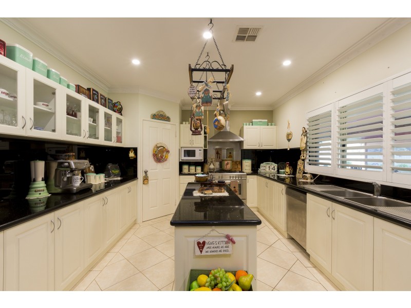 3 Braddock Road, Wellard WA 6170