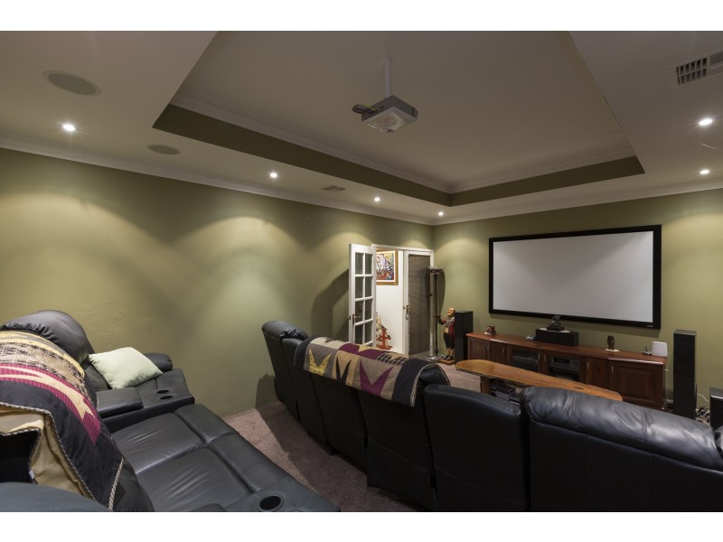 3 Braddock Road, Wellard WA 6170