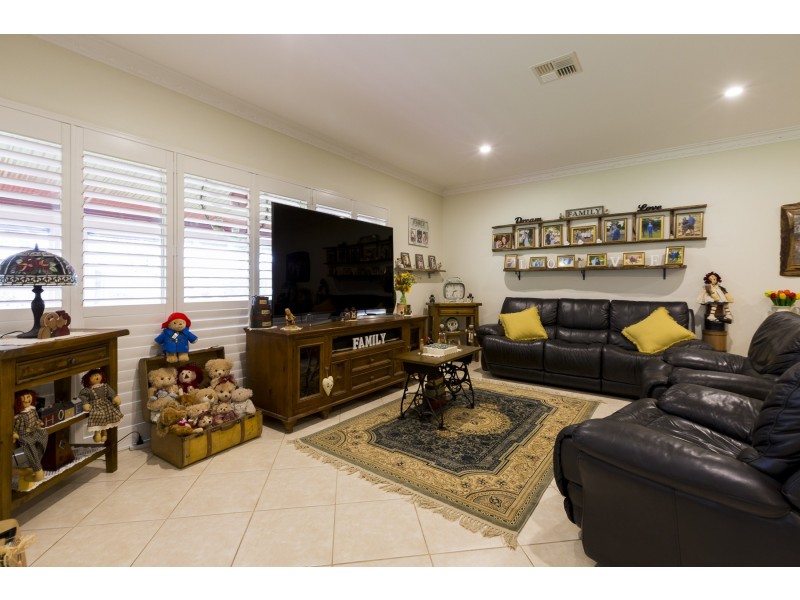 3 Braddock Road, Wellard WA 6170