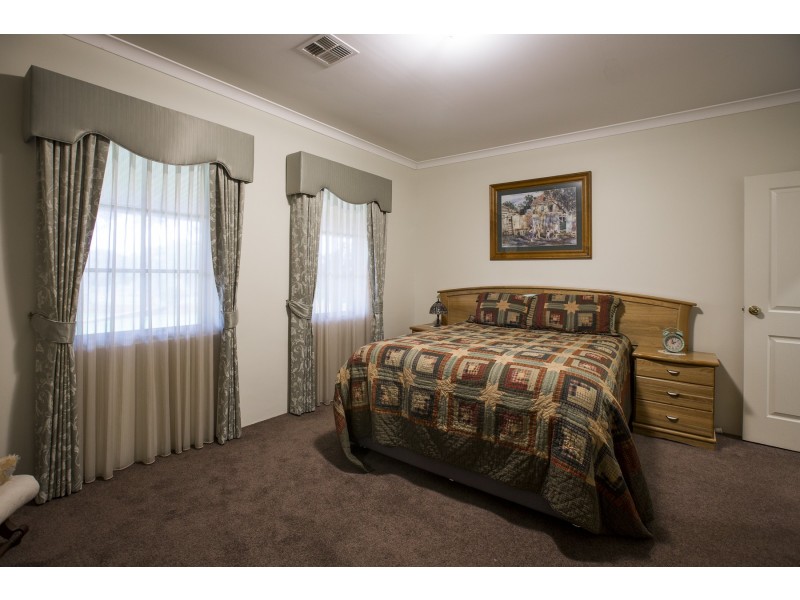 3 Braddock Road, Wellard WA 6170
