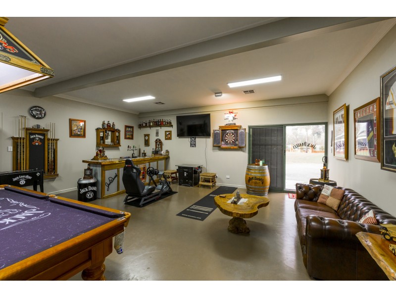 3 Braddock Road, Wellard WA 6170