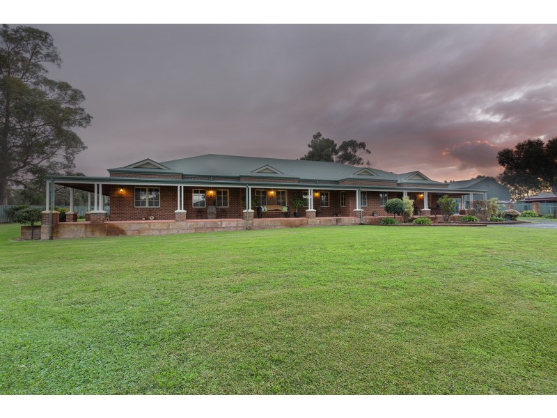 3 Braddock Road, Wellard WA 6170
