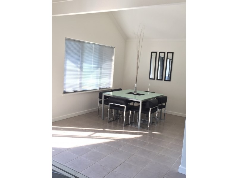 23/2 Robertson Road, Ledge Point WA 6043