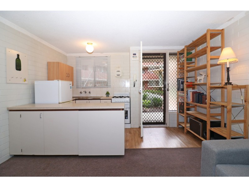 7D/49 Herdsman Parade, Wembley WA 6014
