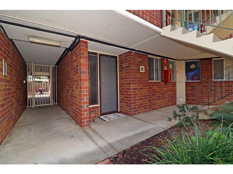 7D/49 Herdsman Parade, Wembley WA 6014
