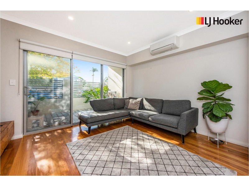 2/32 Pollard Street, Glendalough WA 6016