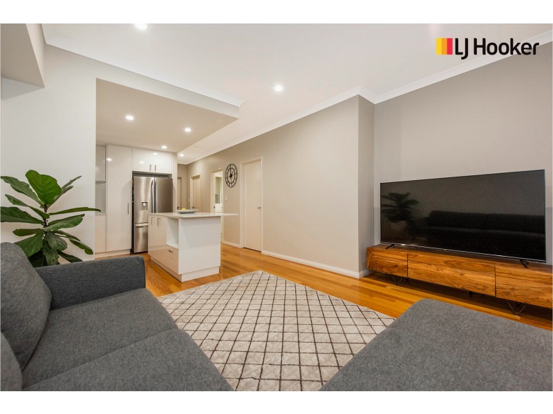 2/32 Pollard Street, Glendalough WA 6016