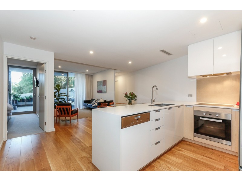 13/2 Milyarm Rise, Swanbourne WA 6010