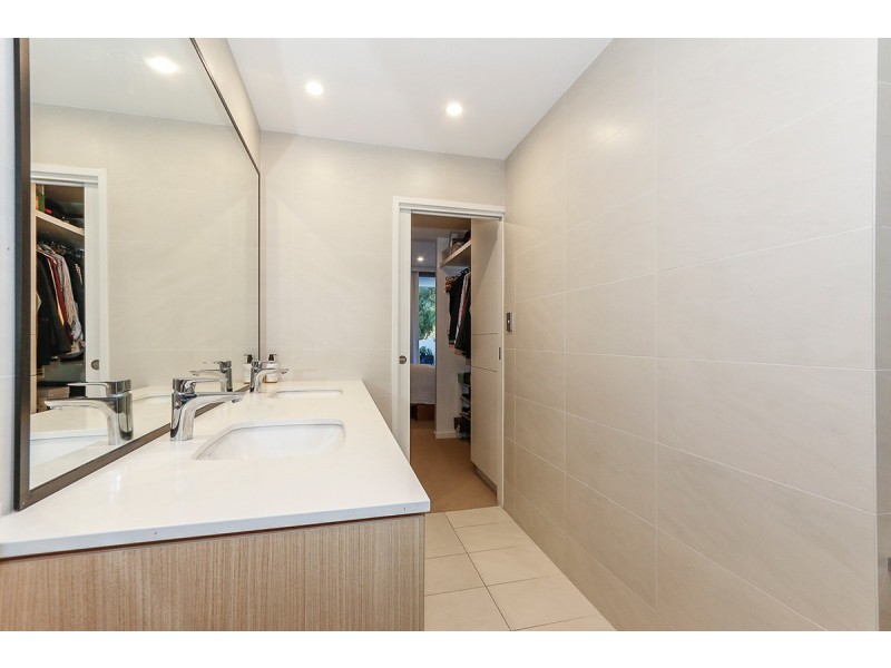 13/2 Milyarm Rise, Swanbourne WA 6010