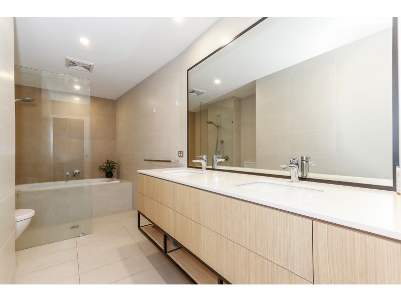 13/2 Milyarm Rise, Swanbourne WA 6010