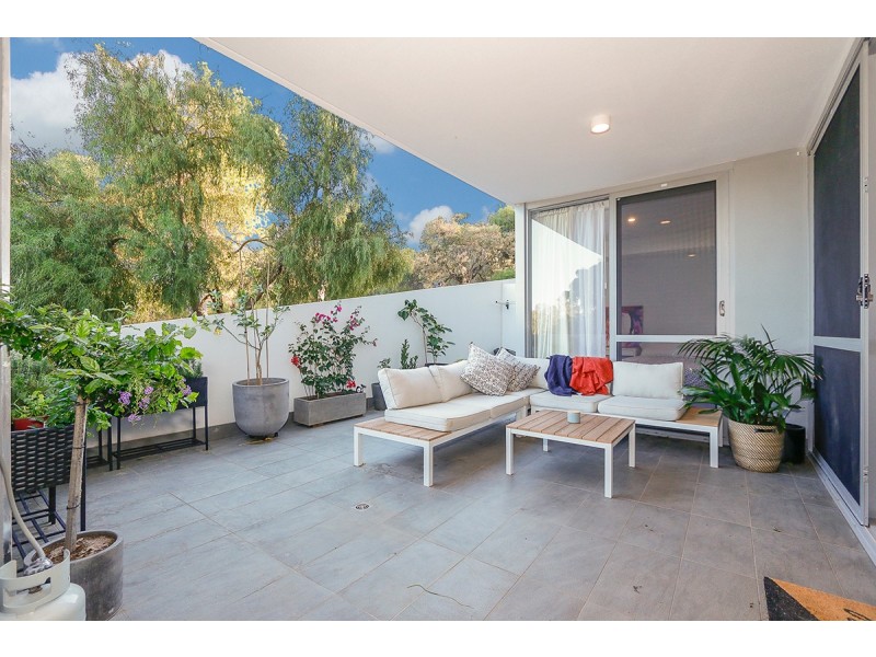 13/2 Milyarm Rise, Swanbourne WA 6010